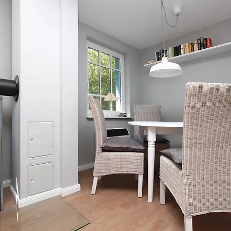 Strandnest * Вустров